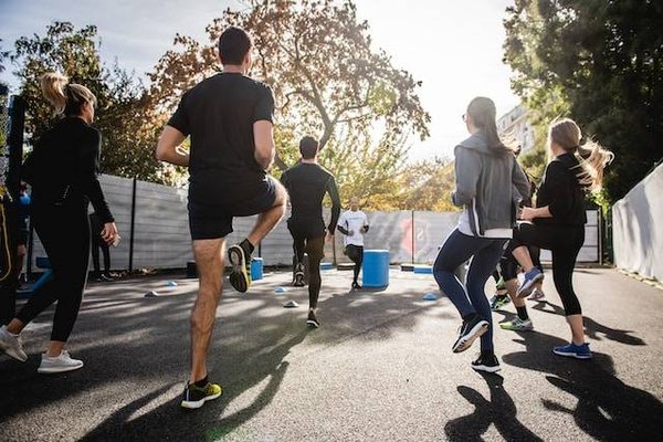 Quelles sont les activités sportives et de plein air à faire lors d'un séminaire d'entreprise ?